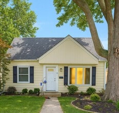 Building Photo - 3 bedroom Cape Cod