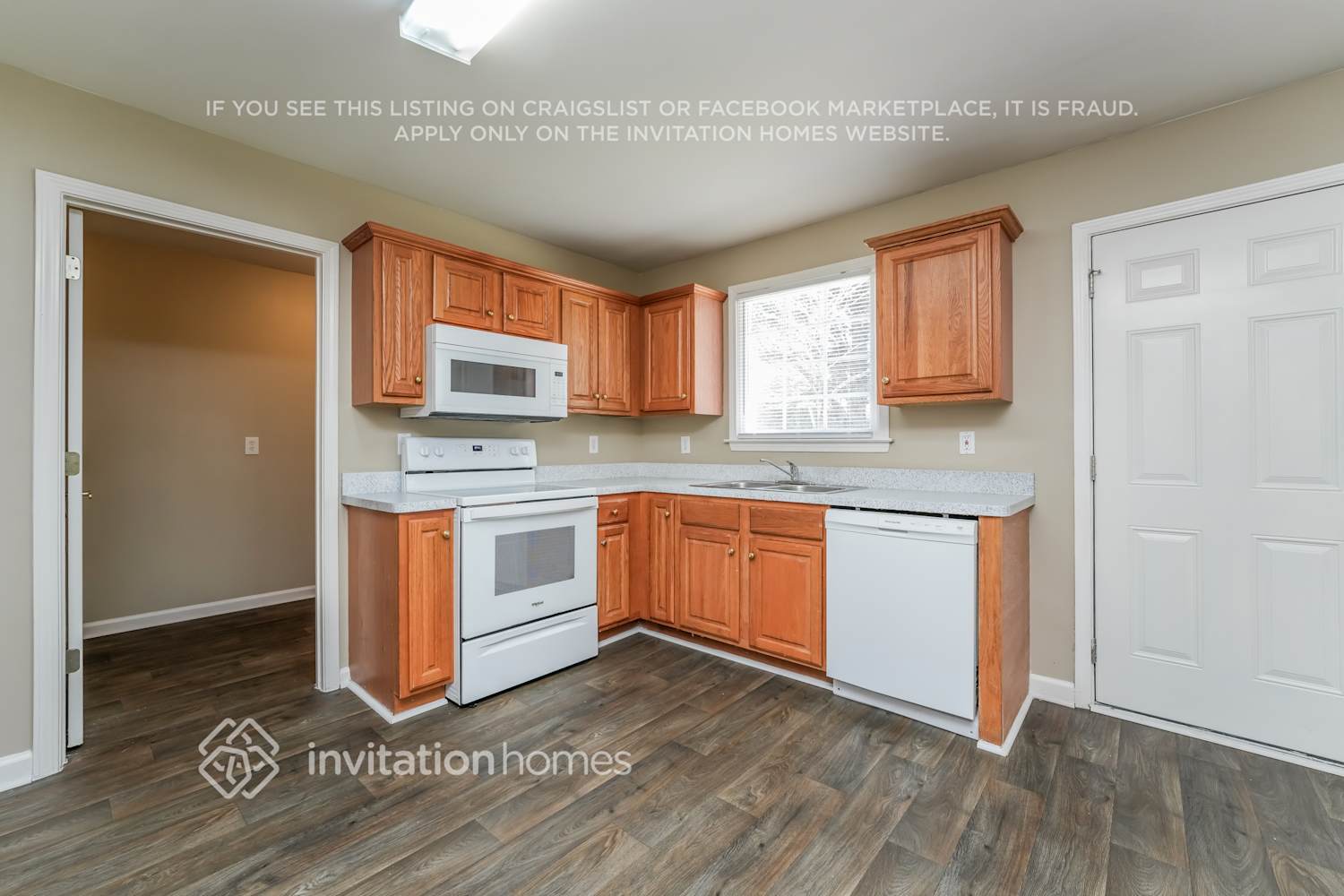 Building Photo - 2475 Harbin Springs Cove