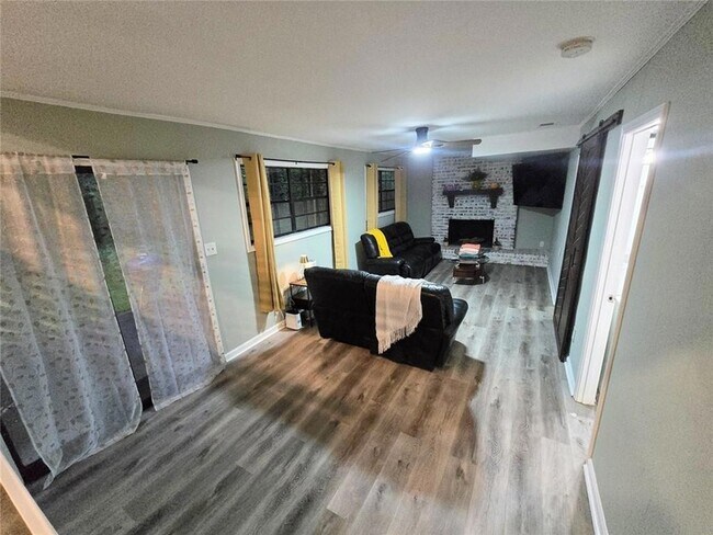 Building Photo - 3267 Aspen Cir SW