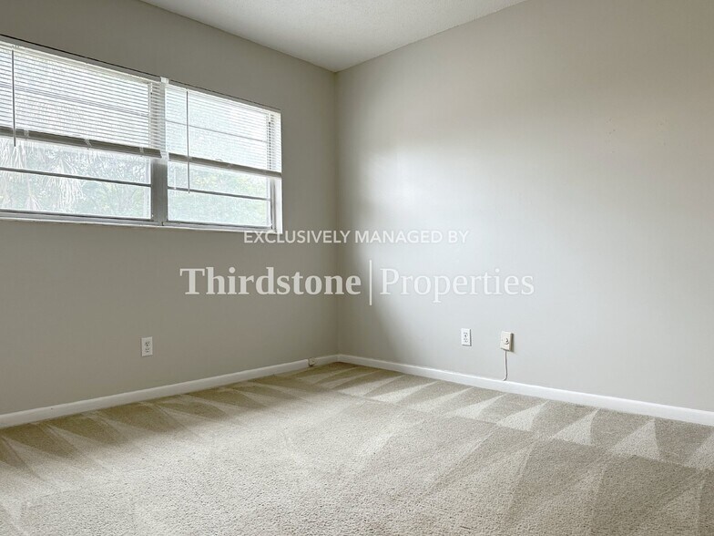 Building Photo - 4390 Herschel St