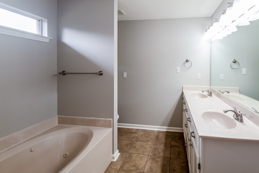 Building Photo - 5456 Pollard Dr