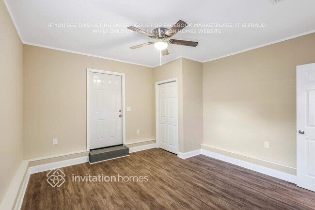 Building Photo - 4535 Emerson Ave S