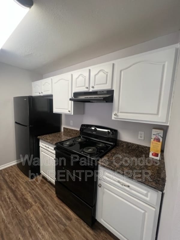 Building Photo - 4756 Walden Cir