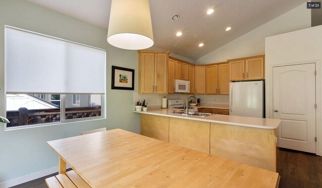Building Photo - Beautiful Mountain Home for Rent in Suncrest – Utah County Side of Draper