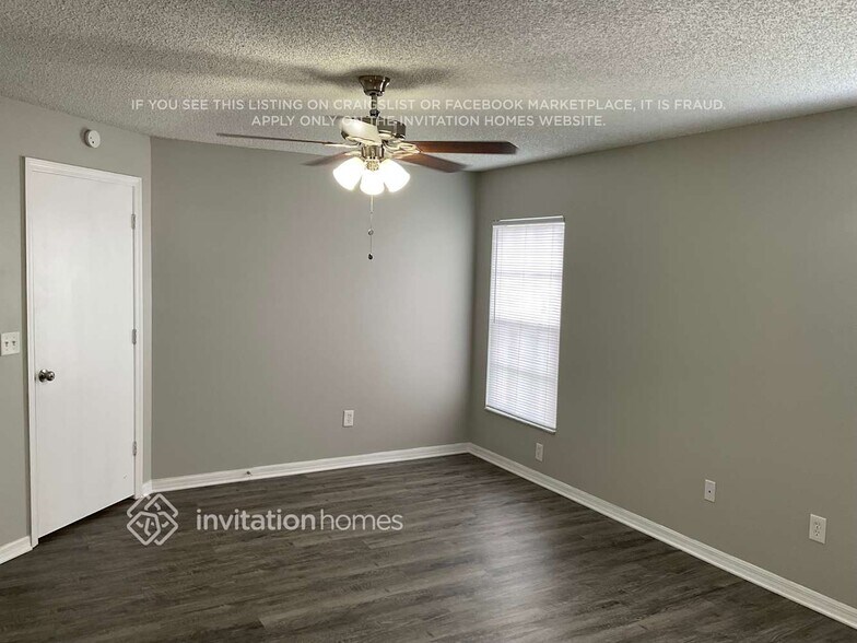 Building Photo - 826 Walsingham Way