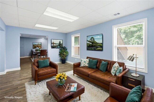Building Photo - 518 S Fortune Way