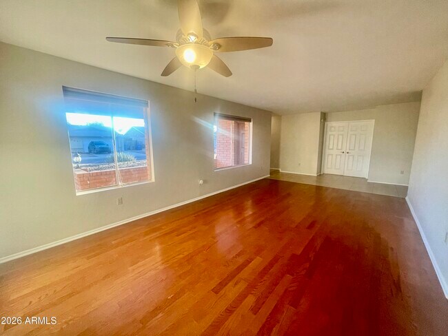 Building Photo - 508 E Angela Dr