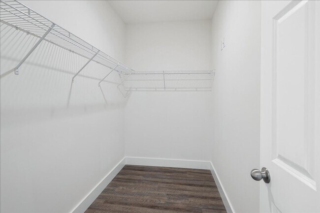 Building Photo - 538 N Broadway