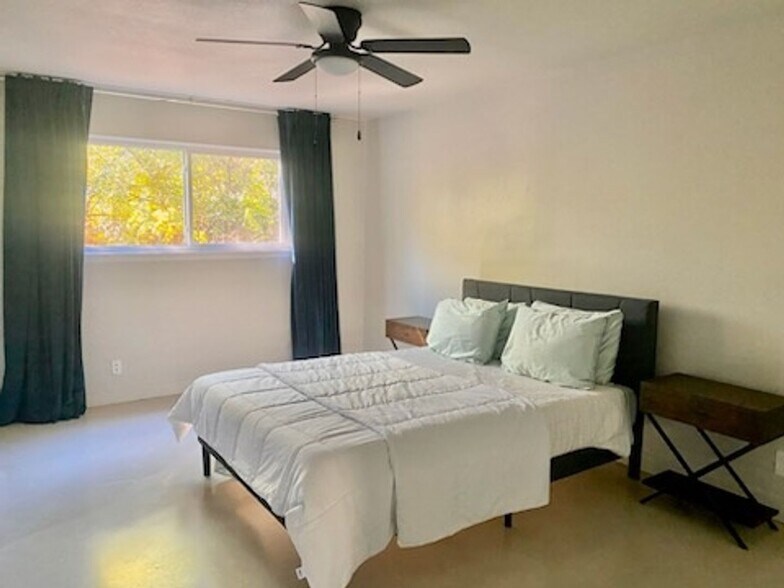 Building Photo - 2113 Courtney St