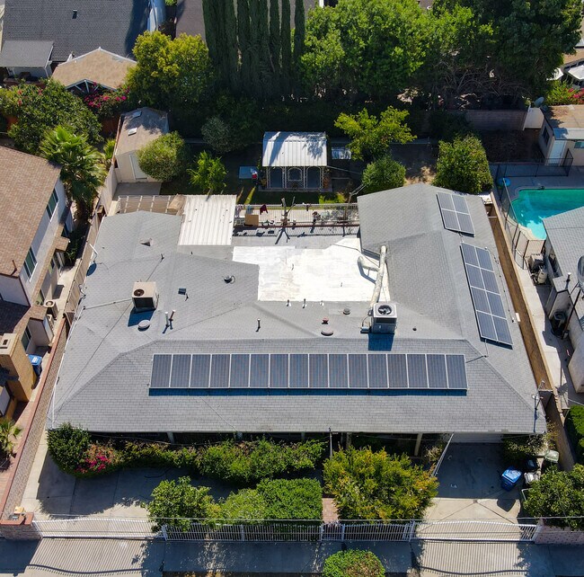 Building Photo - 6340 Wilbur Ave