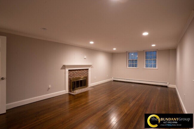 Building Photo - 40 Puddingstone Ln