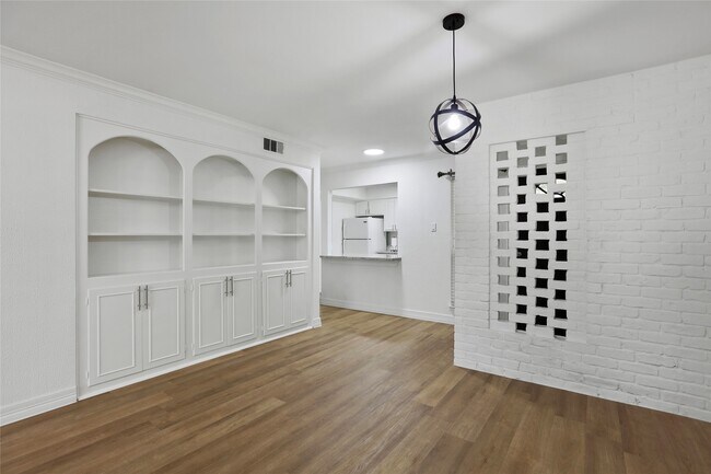 Building Photo - 857 Wax Myrtle Ln