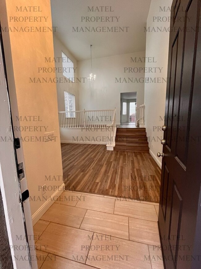 Building Photo - No Deposit