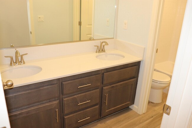 Building Photo - 1884 Clover Drive