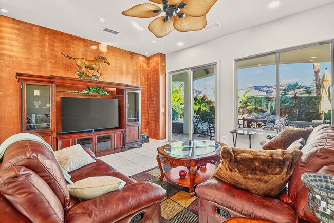 Building Photo - 81656 Avenida De Baile