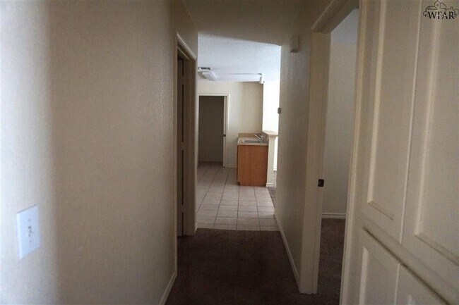 Building Photo - Red Bluff Terrace