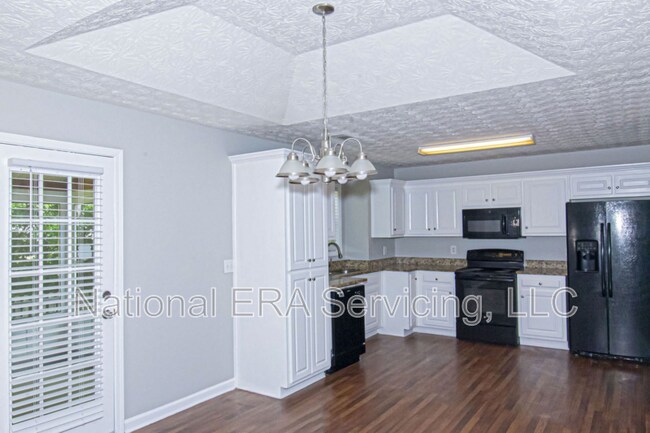 Building Photo - 65 Weldon Pl
