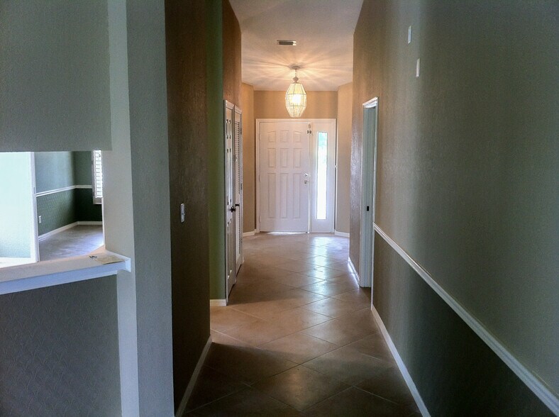 Building Photo - 1300 Misty Pines Cir