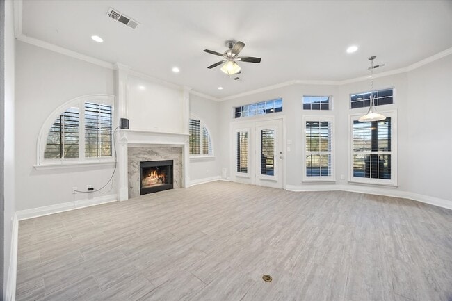 Building Photo - 2045 Chisholm Trail