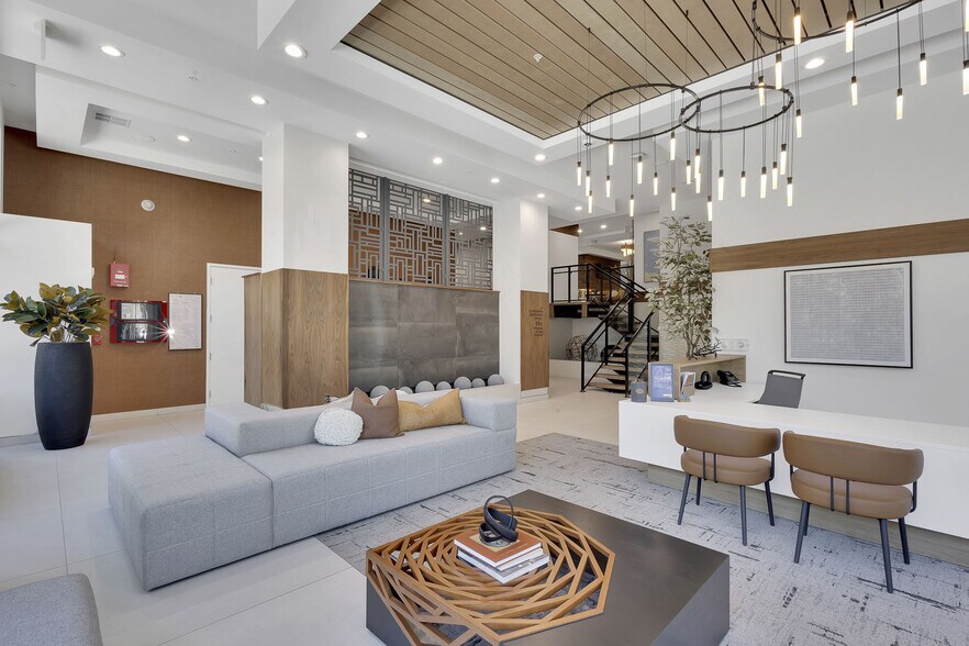 Building Photo - Ridian