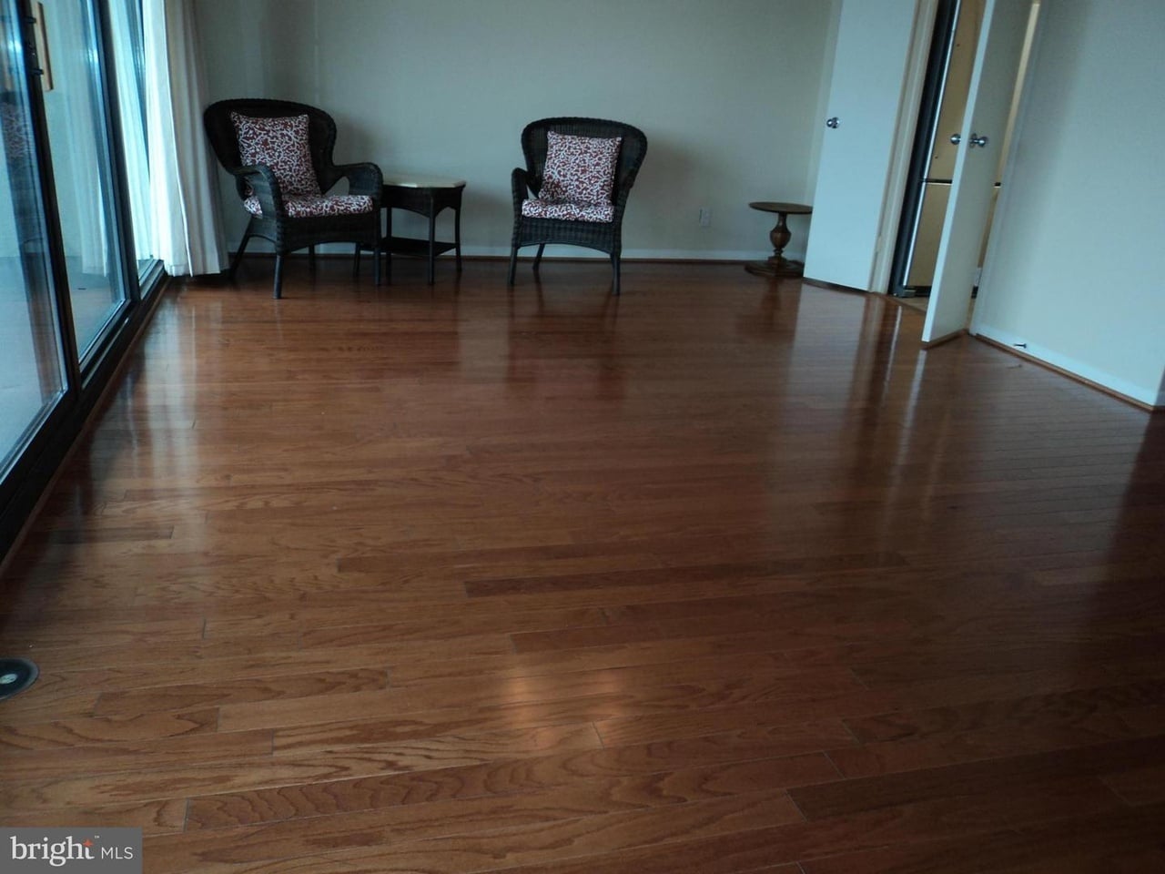 Dining area - 5505 Seminary Rd