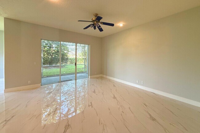 Building Photo - 109 NW Pleasant Grove Way