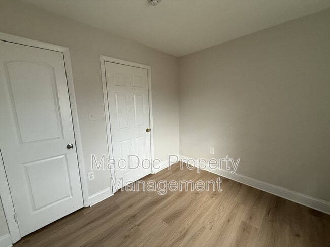 Building Photo - 2331 McClellan Ct