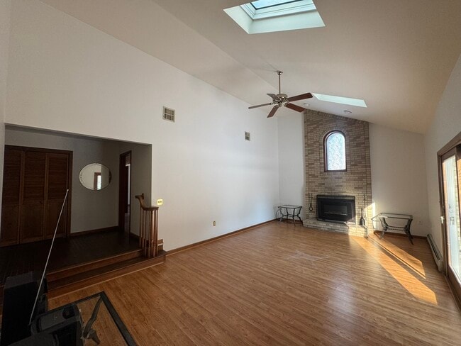 Building Photo - 651 Aldrich Rd