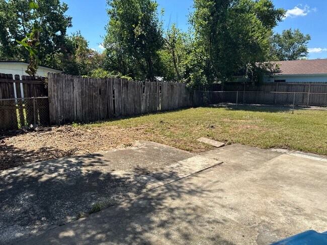 Building Photo - 10569 Citrus Ln