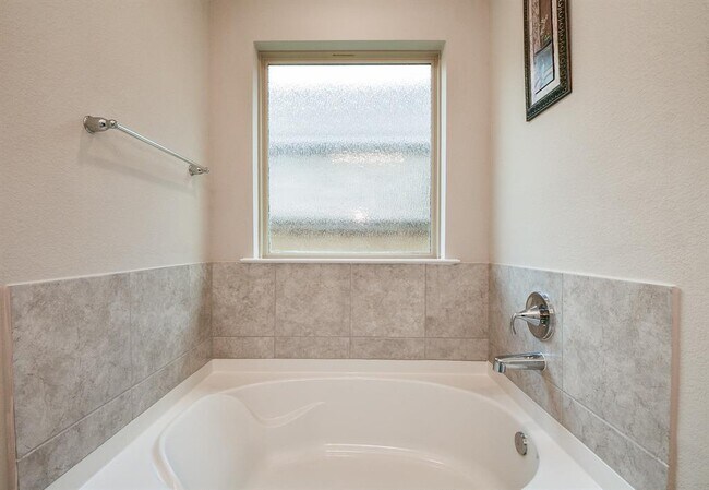 Building Photo - 15219 Stuart Bat Cave Ln