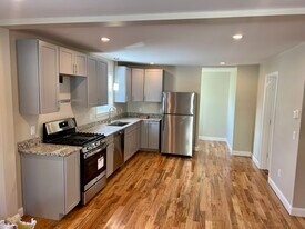 Building Photo - 11 Garfield Ave