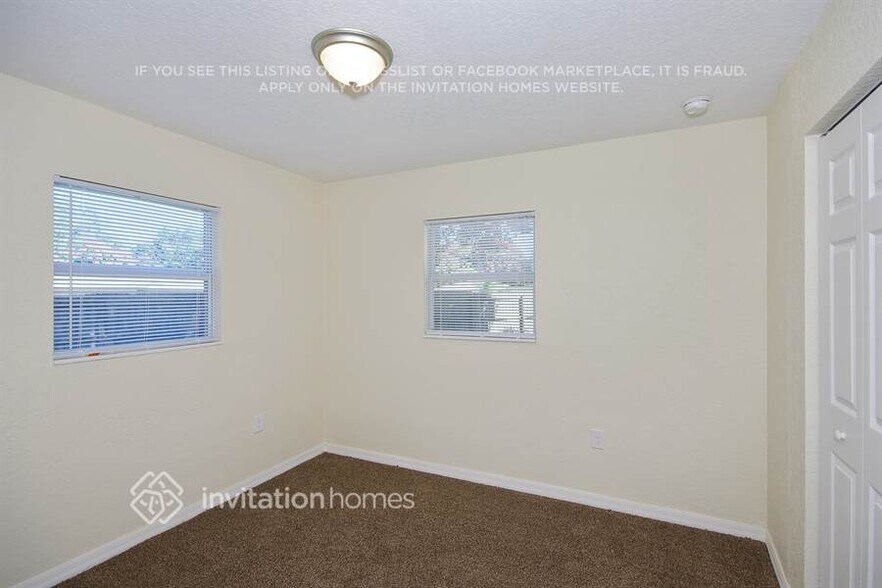 Building Photo - 1333 Pleasantview Dr