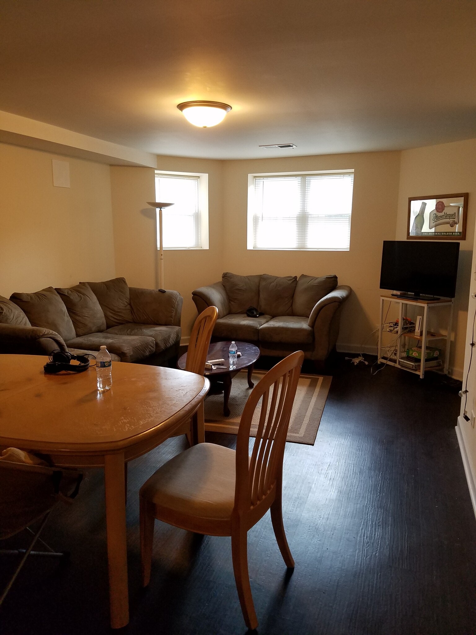 Living room - 1228 W Columbia Ave