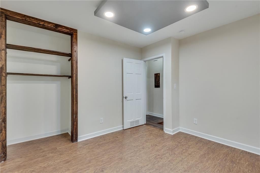 Building Photo - 2314 Woodside Way