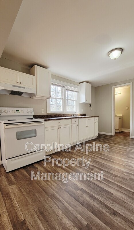 Building Photo - 104 Plum Tree Ln