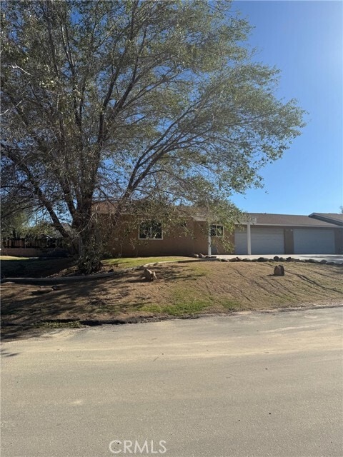 Building Photo - 55215 Airlane Dr