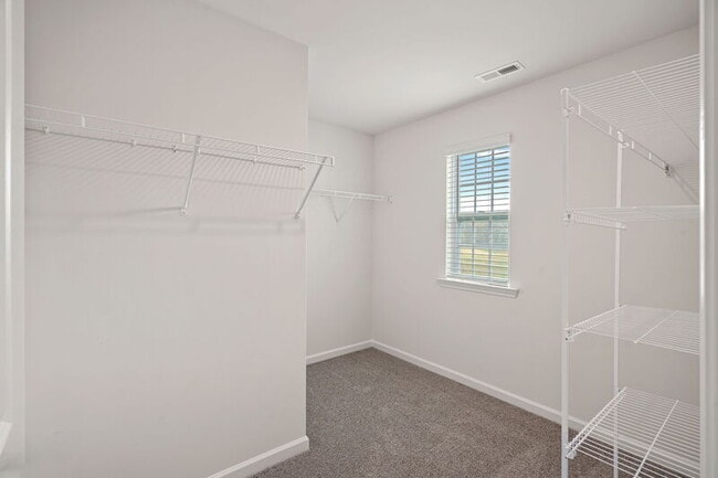 Building Photo - 171 Old Home Rd