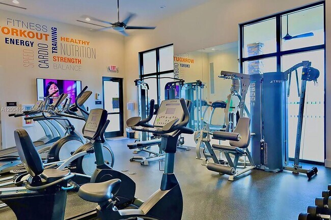 Building Photo - 154 SE 23rd Terrace