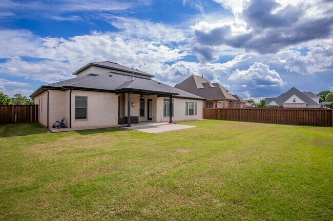 Building Photo - 8707 W Flycatcher Pl
