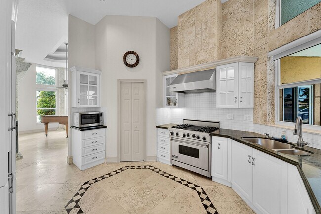 Building Photo - 6419 NW 99th Dr