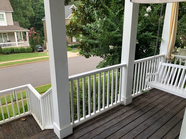 Building Photo - AVAILABLE NOW