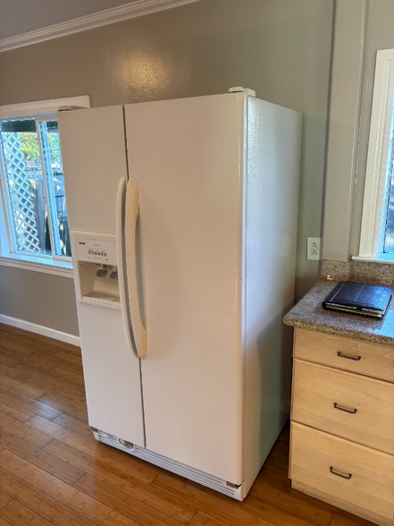 Building Photo - 971 S 7th St