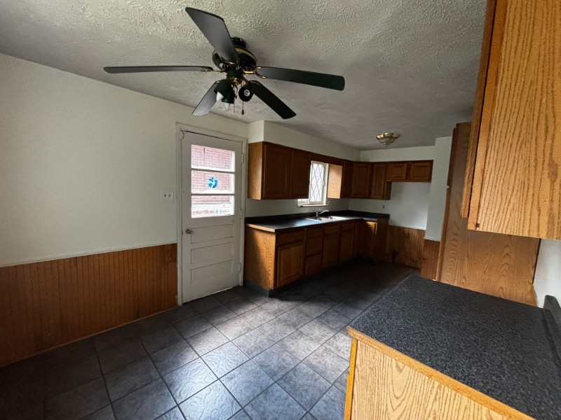 Building Photo - 3107 Idaho St