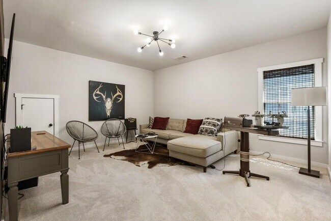 Building Photo - 7280 Samples Field Rd