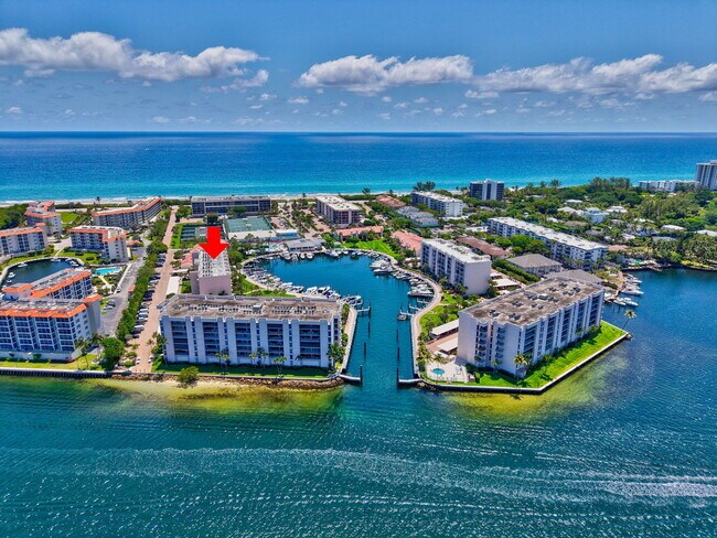 Building Photo - 2707 N Ocean Blvd