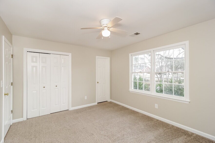 Building Photo - 2308 October Ct