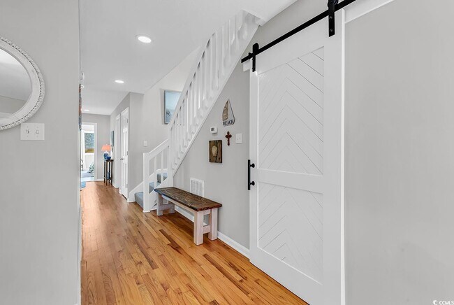 Building Photo - 4000 Fairway Lakes Dr