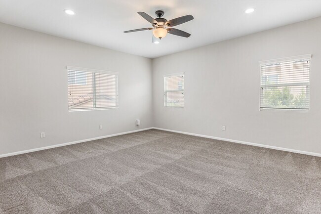 Building Photo - 1553 Yanonali Ave