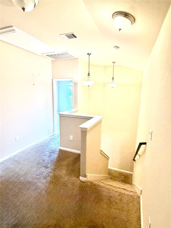 Building Photo - 601 Katmai Cir