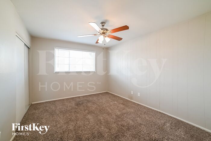 Building Photo - 2933 W Citrus Way